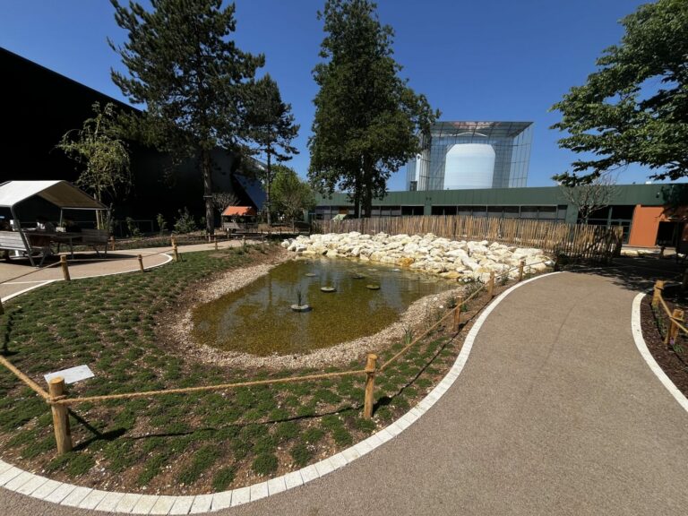 Futuroscope (86): Aménagement d’un îlot de fraicheur