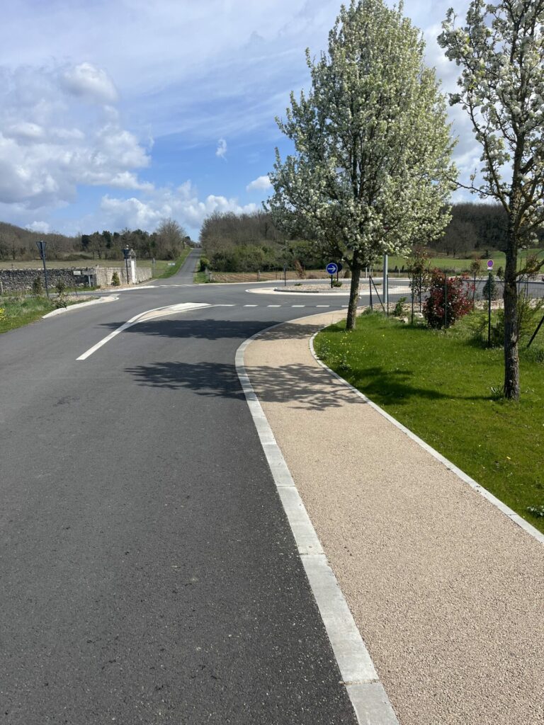 Valdivienne (86): Aménagement urbain rue de l’Egalité